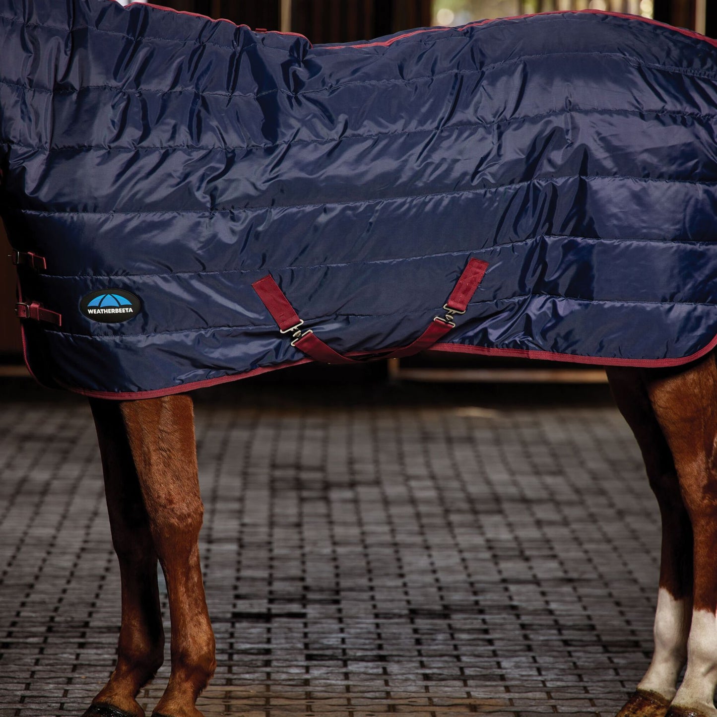 Weatherbeeta ComFiTec 210D Channel Quilt Stable Combo 100g Navy/Burgundy