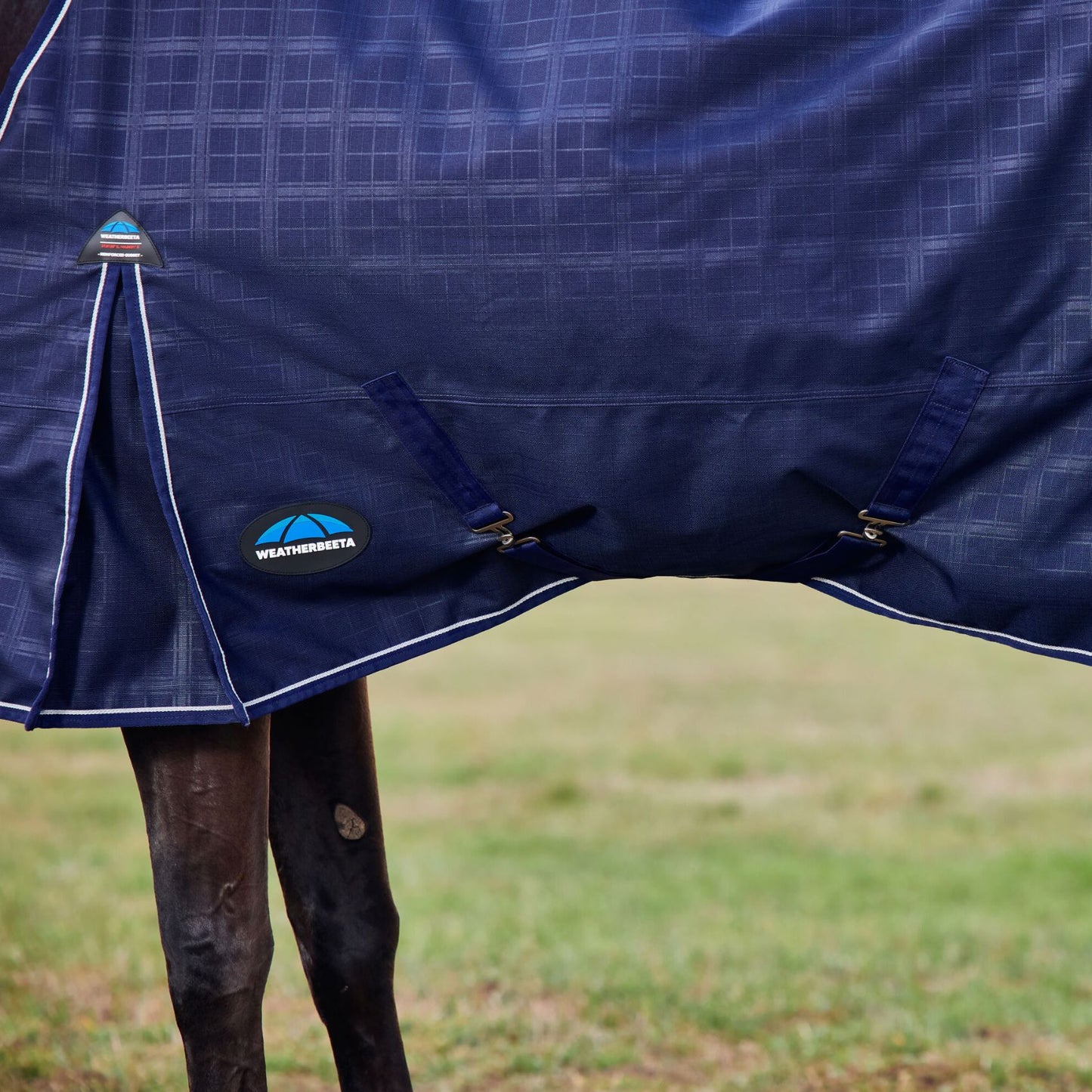 Weatherbeeta ComFiTec Prelim Turnout 220g Navy Embossed Plaid