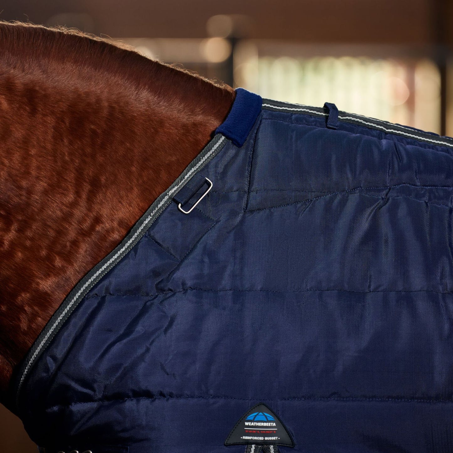 Weatherbeeta ComFiTec PP Channel Quilt Stable Detach-A-Neck 220g Navy/Charcoal