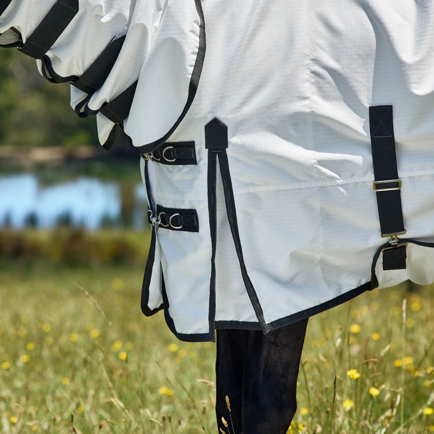 Weatherbeeta ComFiTec Sweet Itch Shield Fly Sheet Combo White/Charcoal